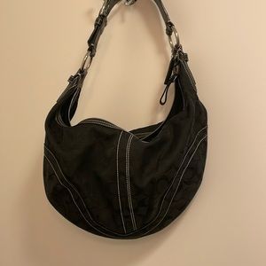 Coach signature vintage early 2000s logo hobo shoulder bag